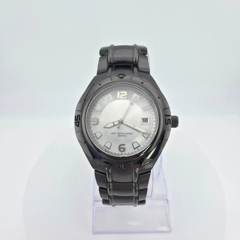 Mens Watch Gunmetal Gray Date Function 100ft Water Resistant Stainless Steel 8